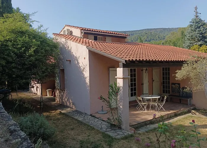 Villa Provencale Au Calme Entouree De Verdure, Animaux De Compagnie Acceptes !