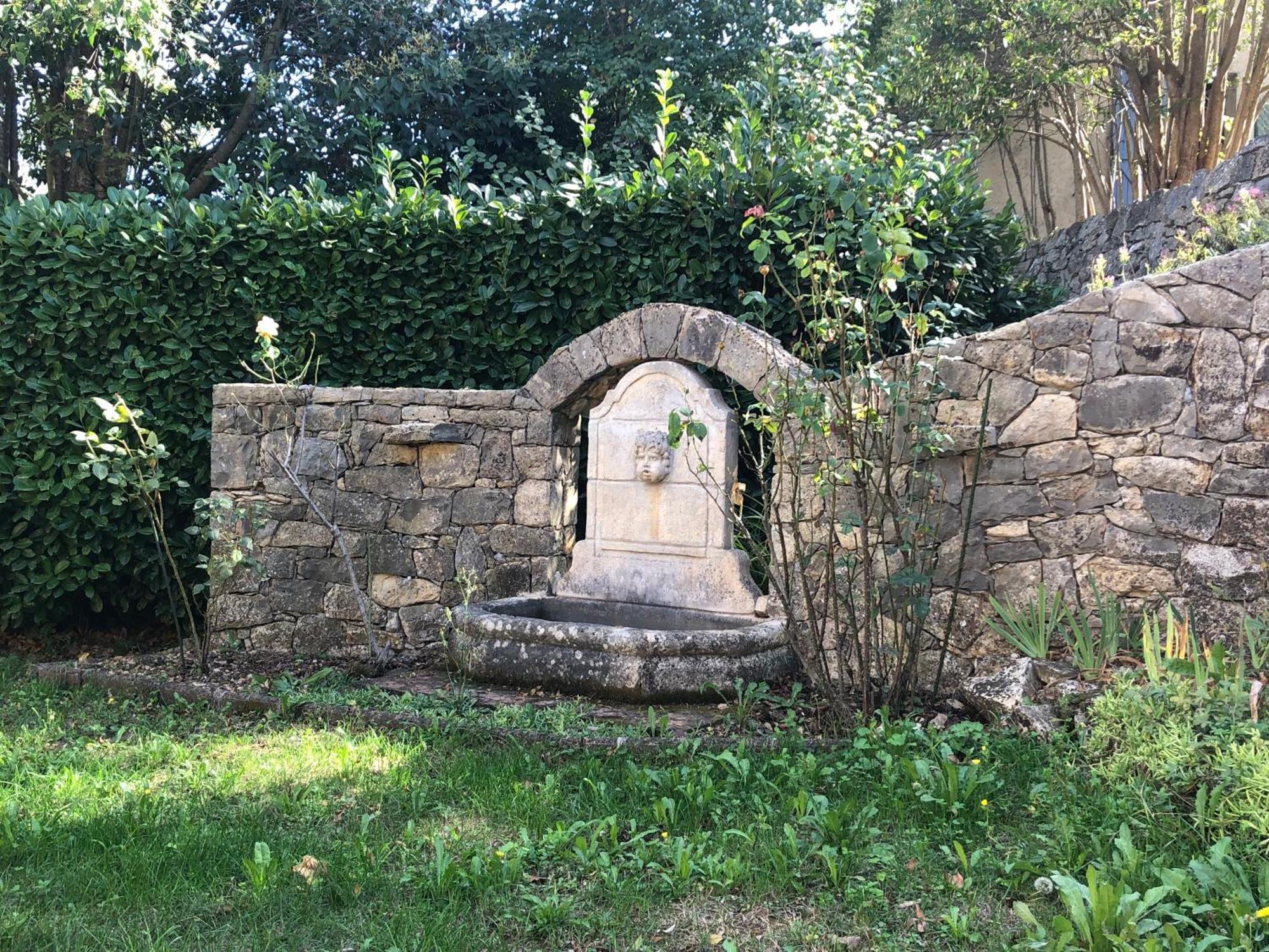 Provencale Au Calme Entouree De Verdure, Animaux De Compagnie Acceptes ! Holiday home Belgentier